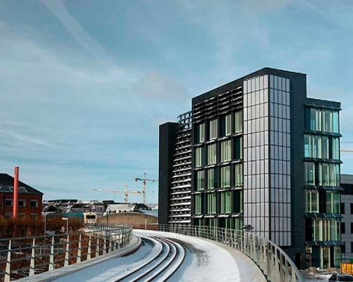 Bygning i København med solceller